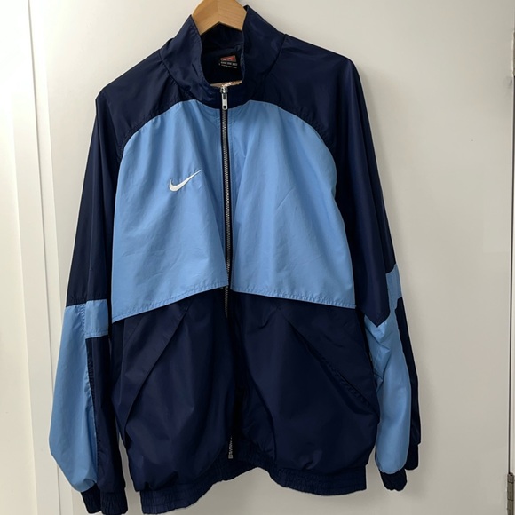 Nike Track Jacket Size XXL Excellent Used Condition. Fits Big - Picture 5 of 17